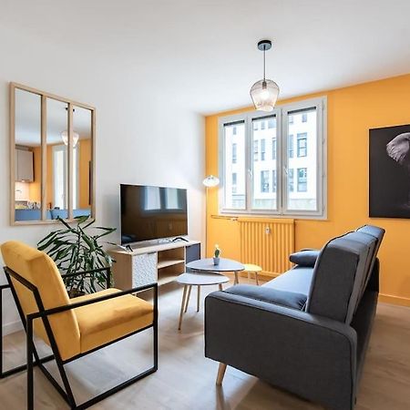 Appartement Renove Pour 6 Avec Parking Villeurbanne Luaran gambar