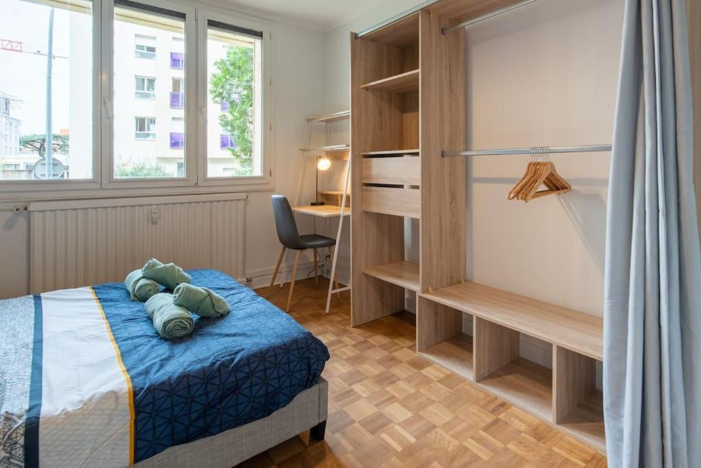 Appartement Renove Pour 6 Avec Parking Villeurbanne Luaran gambar