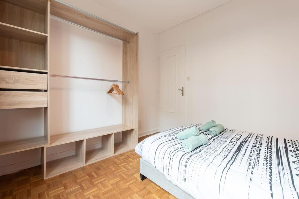 Appartement Renove Pour 6 Avec Parking Villeurbanne Luaran gambar