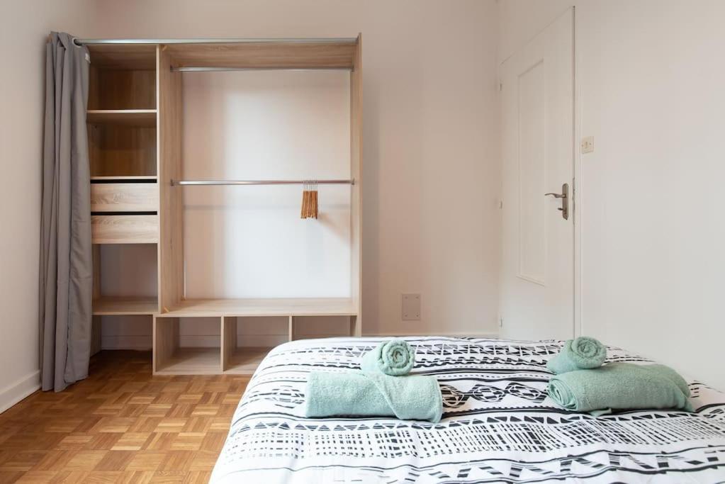 Appartement Renove Pour 6 Avec Parking Villeurbanne Luaran gambar