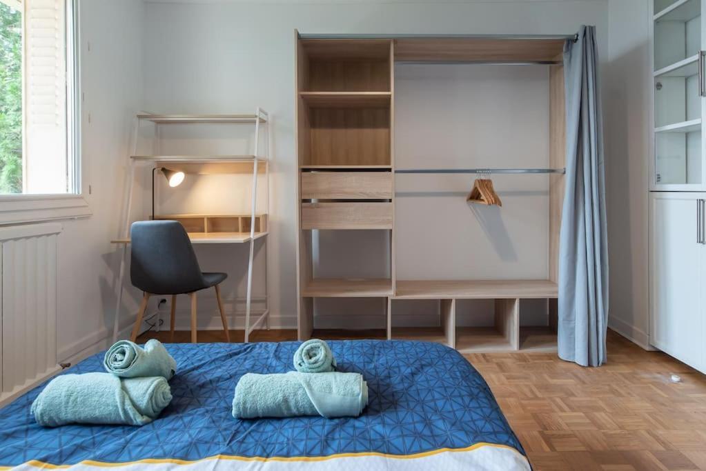 Appartement Renove Pour 6 Avec Parking Villeurbanne Luaran gambar