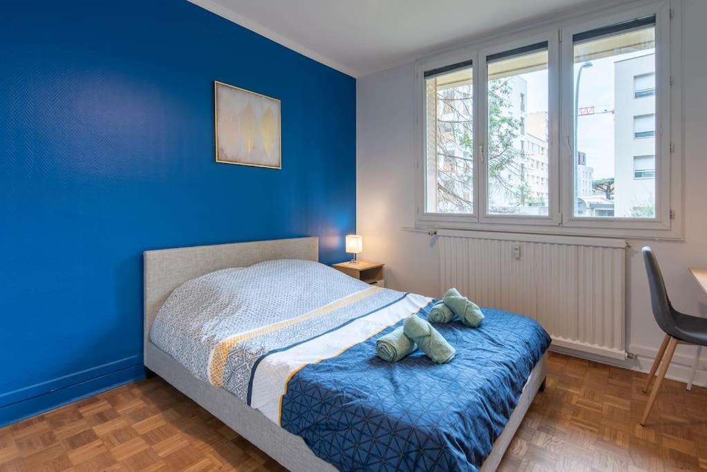 Appartement Renove Pour 6 Avec Parking Villeurbanne Luaran gambar